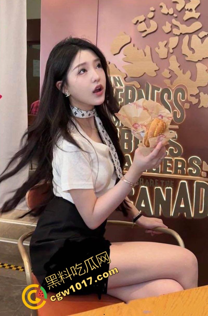 海角乱伦大神爆操教师表姐:表姐欲仙欲死醉享午休之乐,深喉口爆 竟把精液打包带回学校!-2